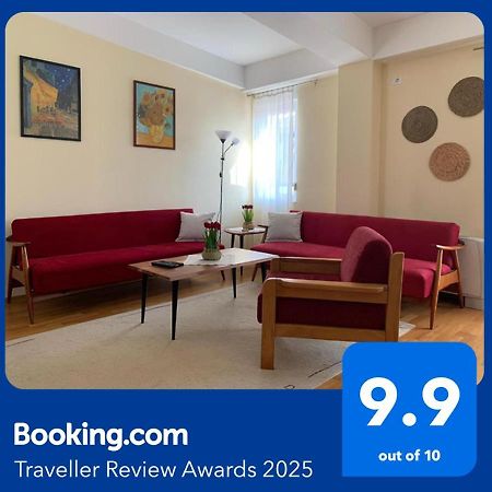 Bright Top Floor Apartment With Free Parking Skopje Extérieur photo